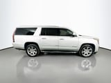 2017 Cadillac Escalade ESV - Preview 4
