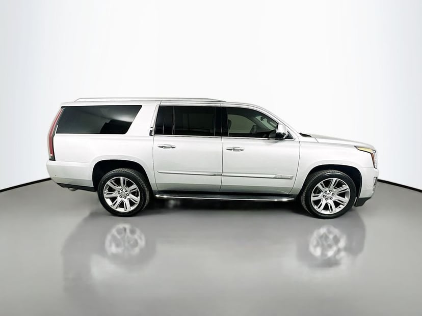 2017 Cadillac Escalade ESV - Image 2