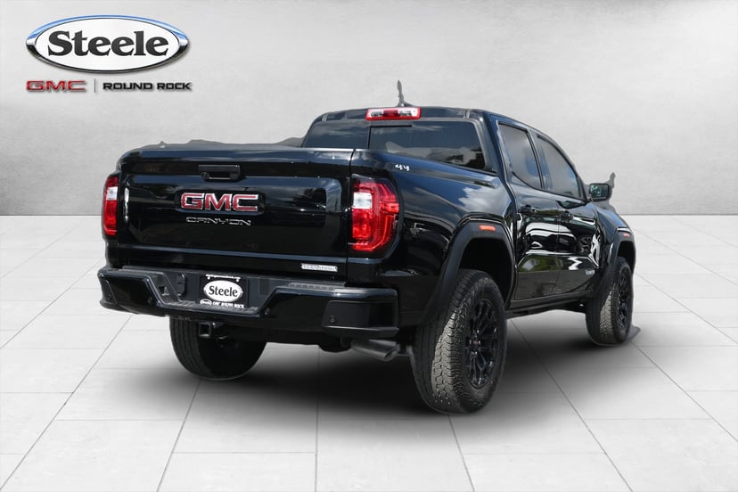2026 GMC Canyon - Image 3