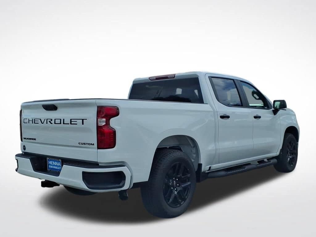 2026 Chevrolet Silverado 1500 - Image 2