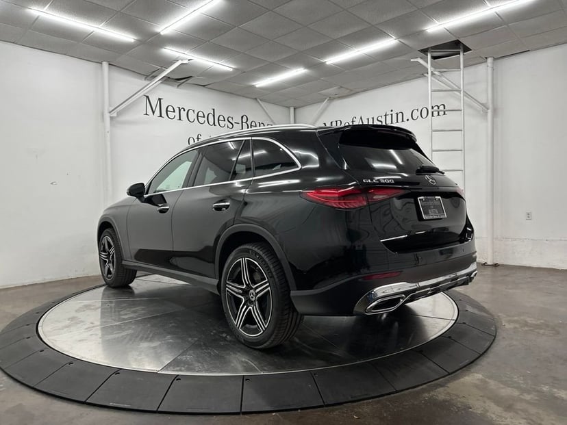 2026 Mercedes-Benz GLC - Image 3