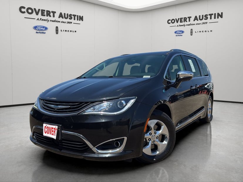 2018 Chrysler Pacifica - Image 1
