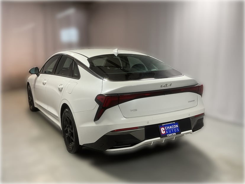 2025 Kia K5 - Image 3