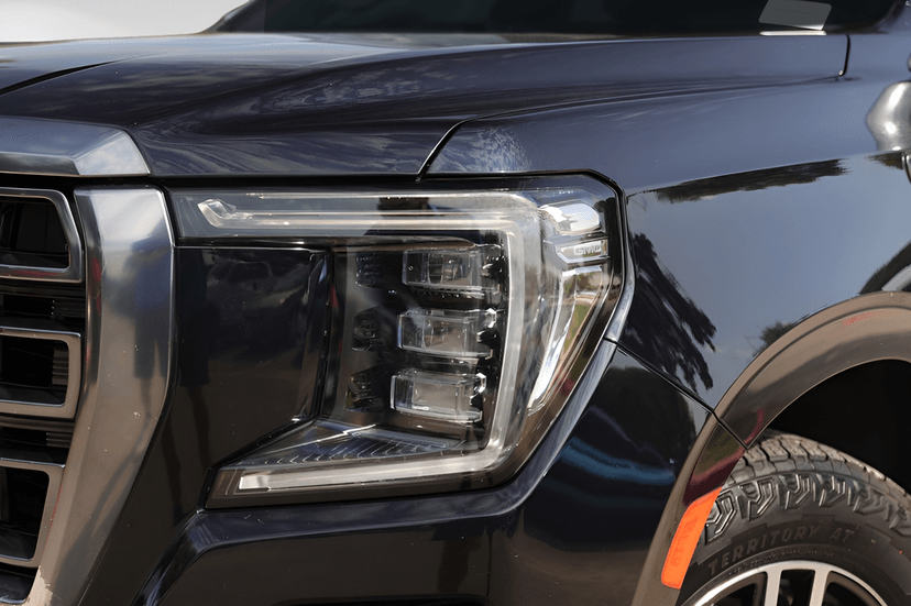2023 GMC Yukon XL - Image 3