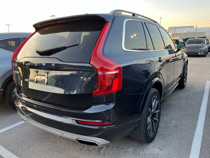 2016 Volvo XC90 - Image 2