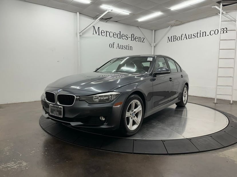 2014 BMW 328i - Image 2