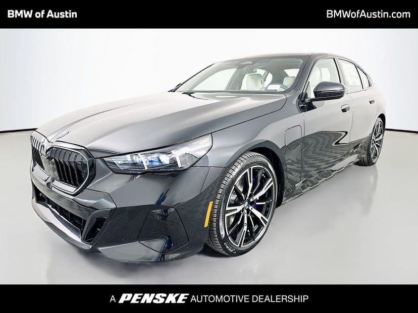 2027 BMW 5-series - Image 1