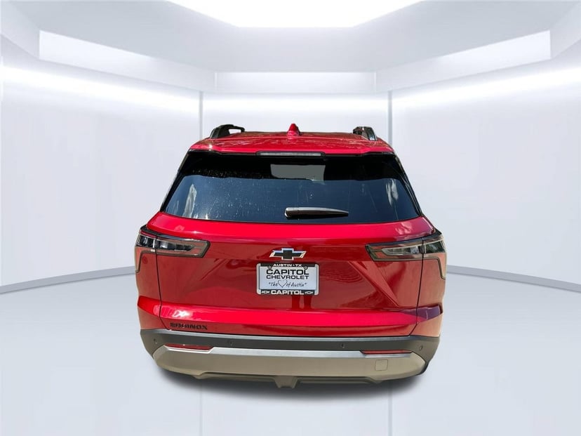 2027 Chevrolet Equinox - Image 2