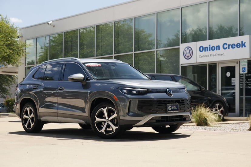 2025 Volkswagen Tiguan - Image 1