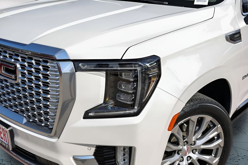 2022 GMC Yukon - Image 3