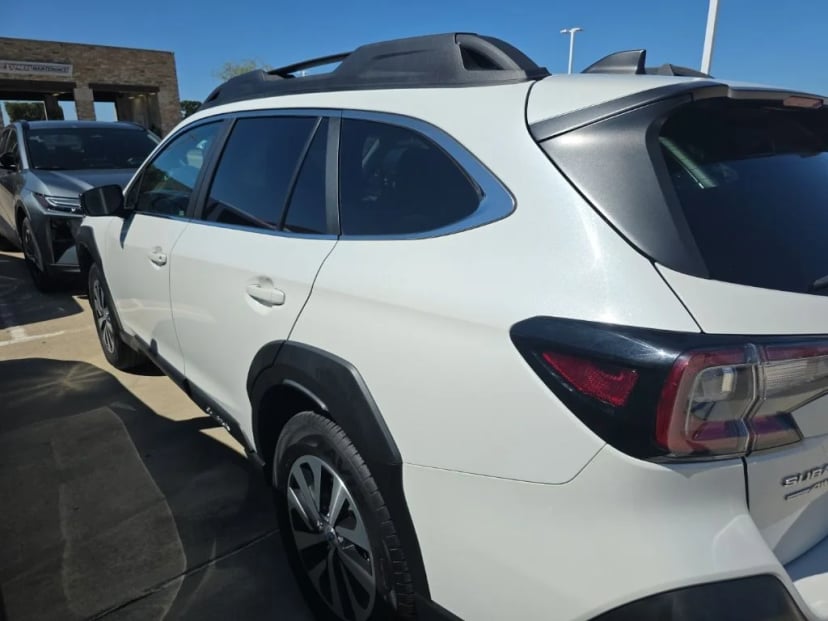 2024 Subaru Outback - Image 2