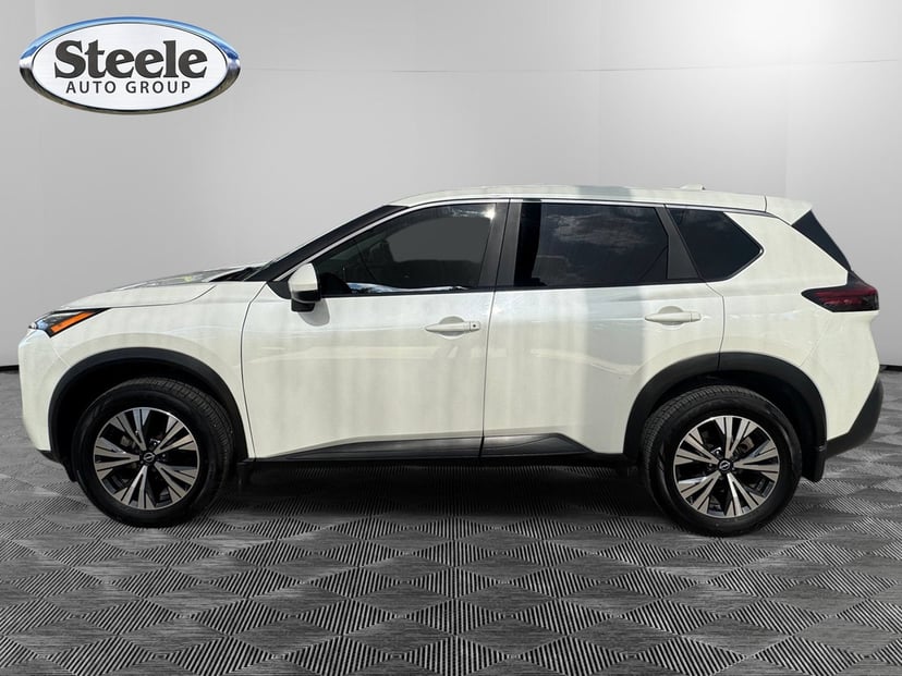 2023 Nissan Rogue - Image 2