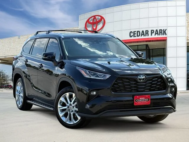 2025 Toyota Highlander - Image 1