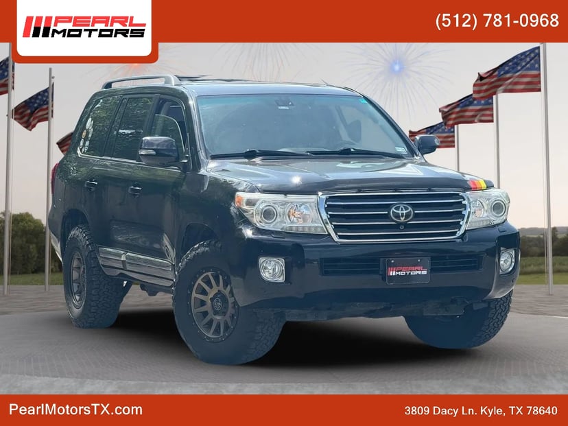 2013 Toyota Land Cruiser - Image 1