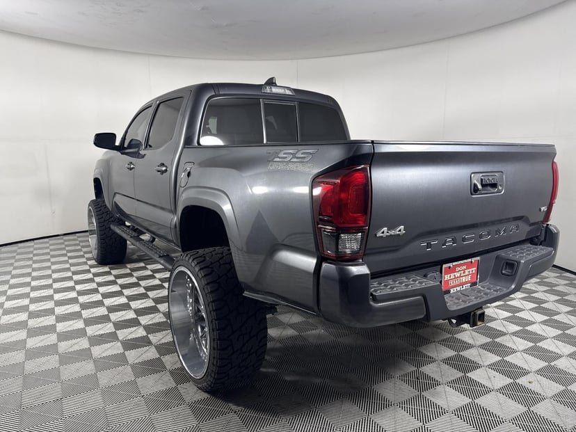 2023 Toyota Tacoma - Image 3
