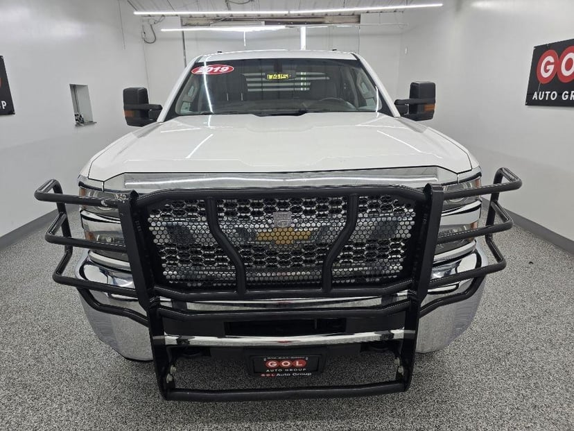 2019 Chevrolet Silverado HD - Image 3