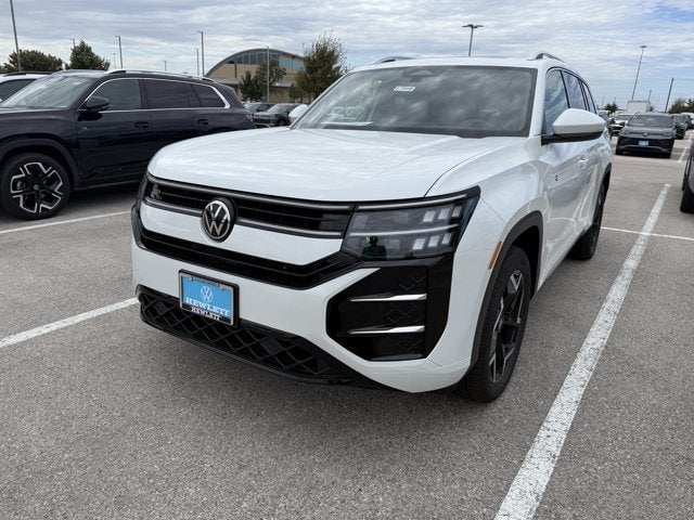 2027 Volkswagen Atlas - Image 1