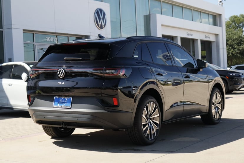 2025 Volkswagen ID.4 - Image 2