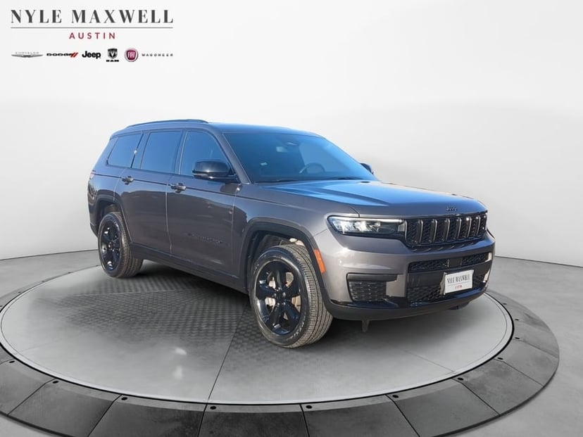 2023 Jeep Grand Cherokee L - Image 2