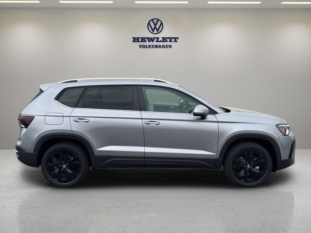 2026 Volkswagen Taos - Image 3