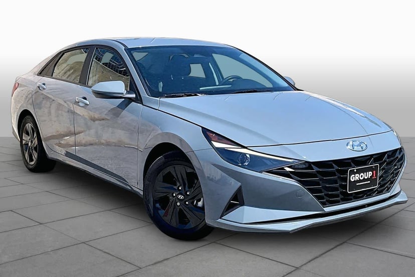 2023 Hyundai Elantra - Image 1