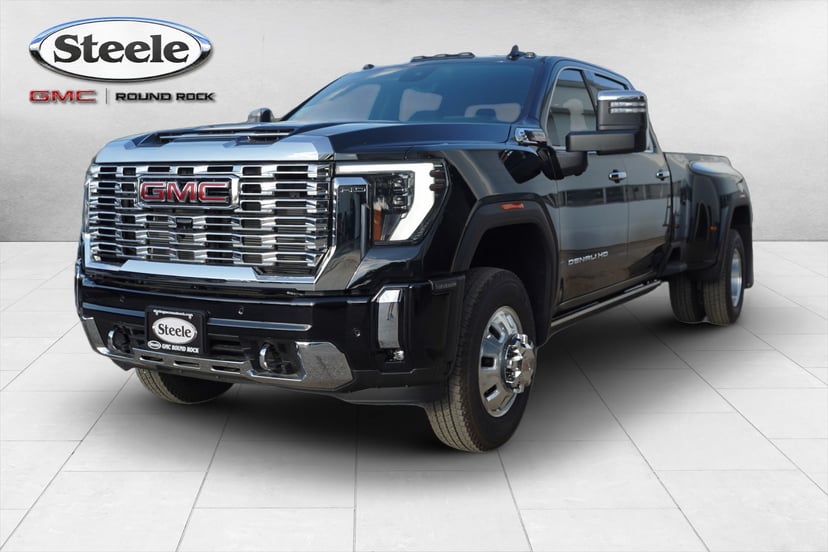 2026 GMC Sierra 3500 HD - Image 2
