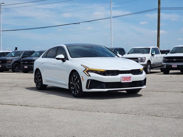 2025 Kia K5 - Image 1
