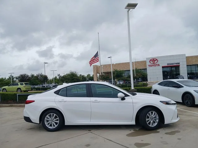 2026 Toyota Camry - Image 2