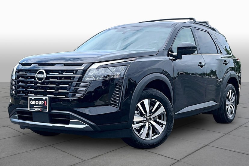 2026 Nissan Pathfinder - Image 2