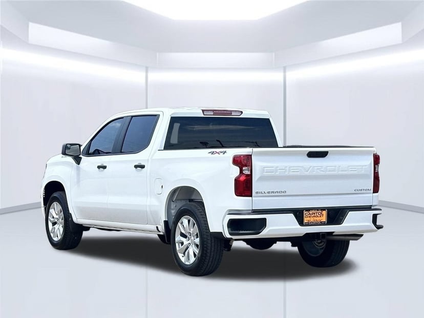 2026 Chevrolet Silverado 1500 - Image 2