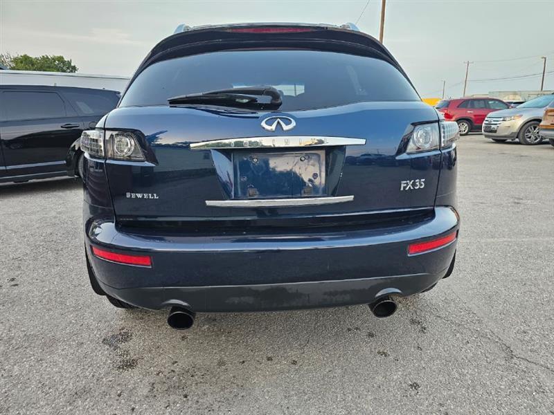 2005 Infiniti FX35 - Image 2