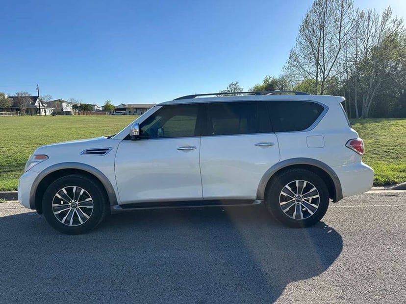 2017 Nissan Armada - Image 2