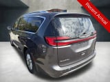 2021 Chrysler Pacifica - Preview 3