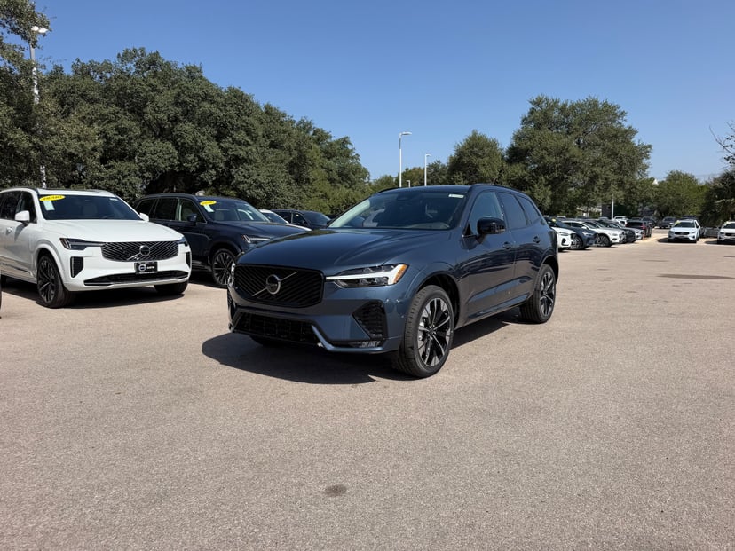 2027 Volvo XC60 - Image 1