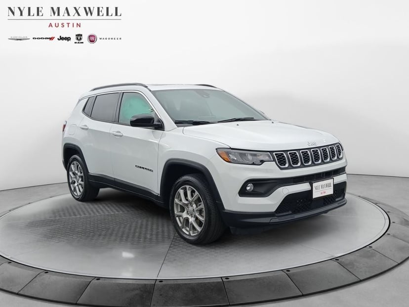 2024 Jeep Compass - Image 2