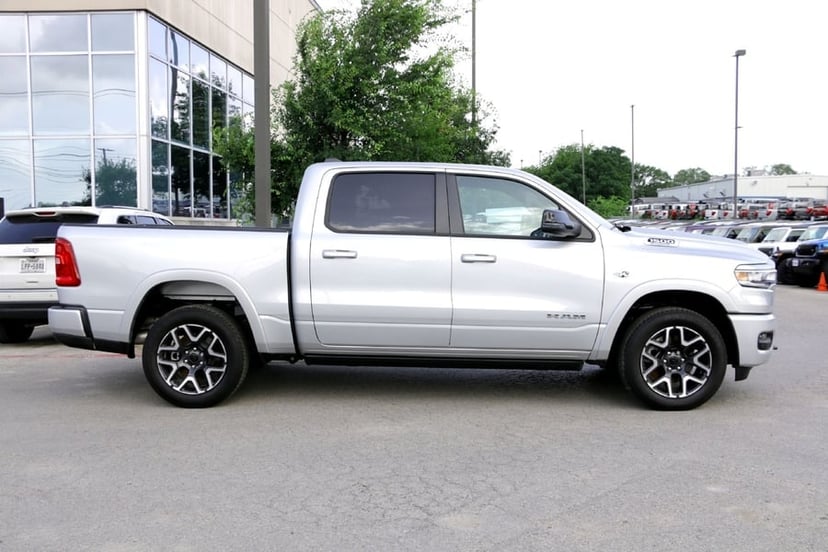 2026 Ram 1500 - Image 2