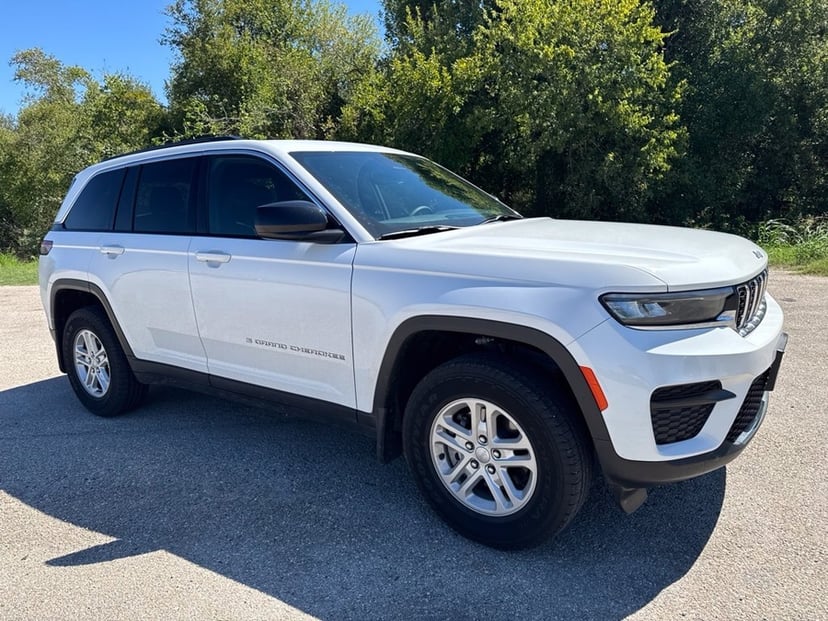 2025 Jeep Grand Cherokee - Image 1