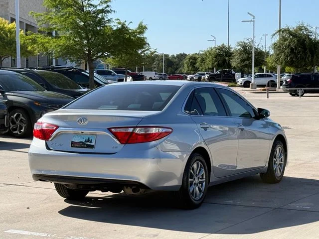 2016 Toyota Camry - Image 2