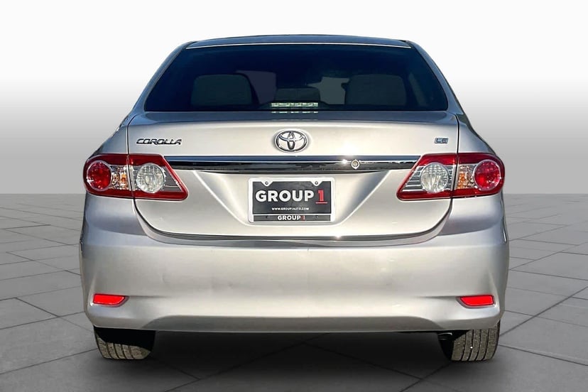 2011 Toyota Corolla - Image 3