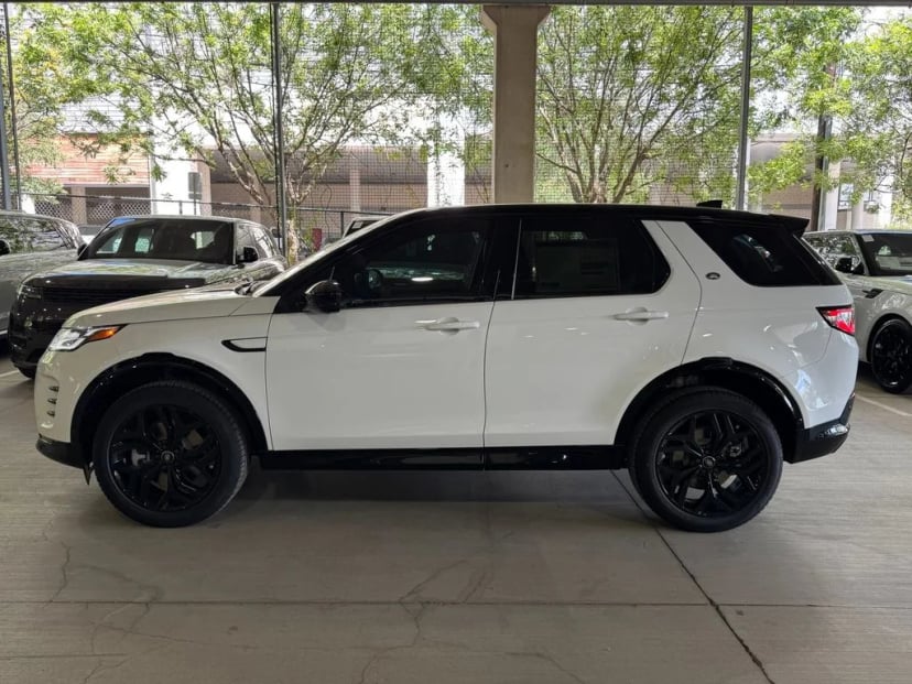 2026 Land Rover Discovery Sport - Image 2