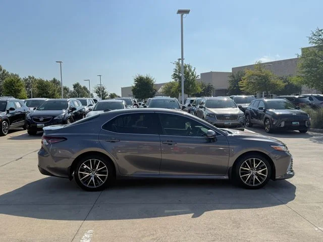 2021 Toyota Camry - Image 3