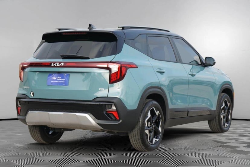 2025 Kia Seltos - Image 3