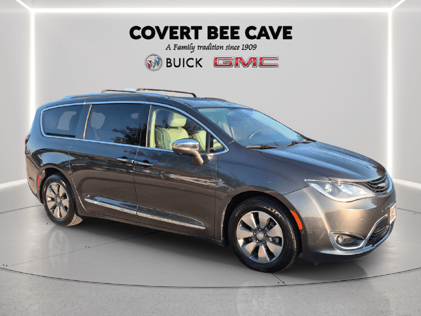 2018 Chrysler Pacifica - Image 1