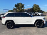 2023 Jeep Grand Cherokee - Preview 8