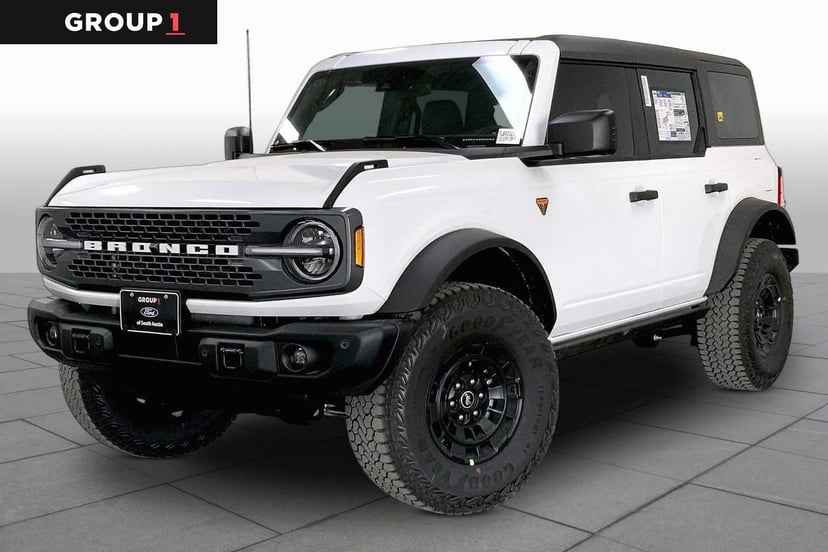 2026 Ford Bronco - Image 2