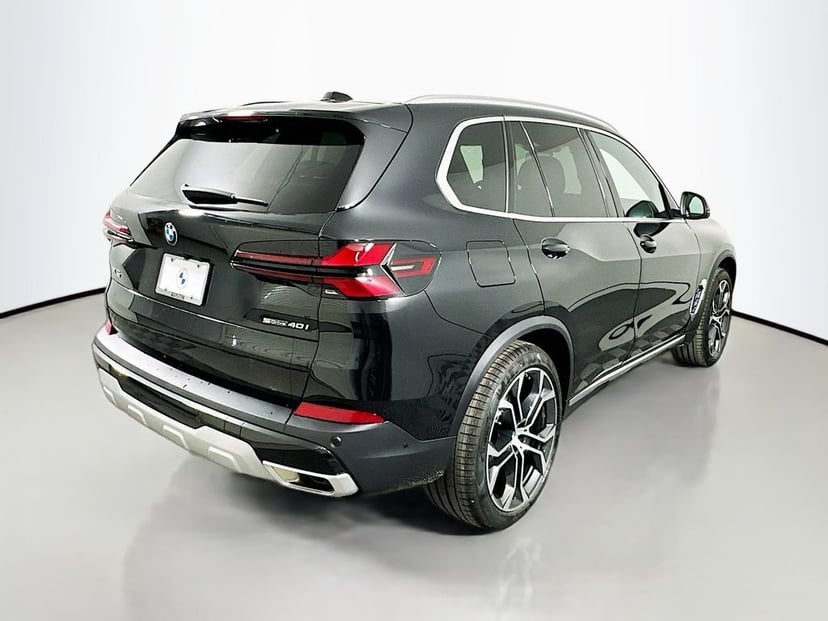 2026 BMW X5 - Image 3