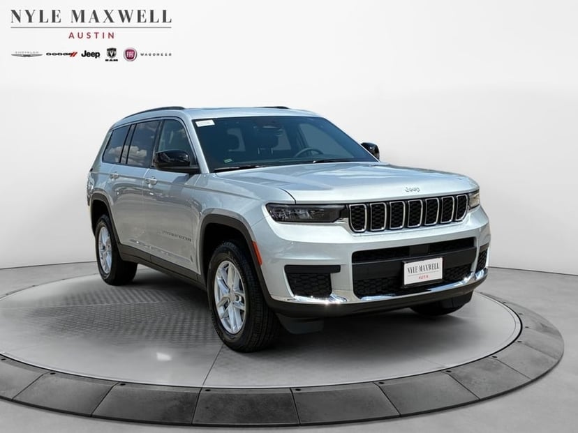 2026 Jeep Grand Cherokee L - Image 2