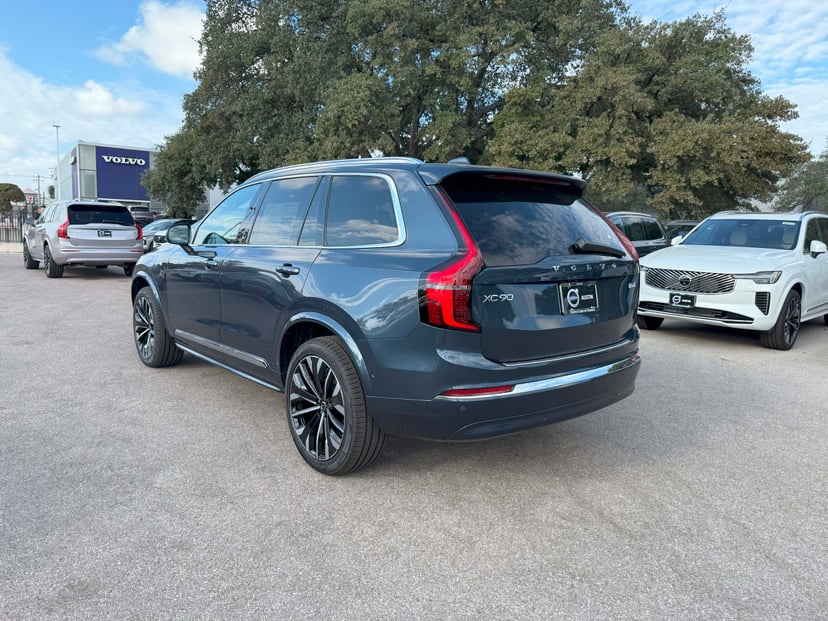 2026 Volvo XC90 - Image 3