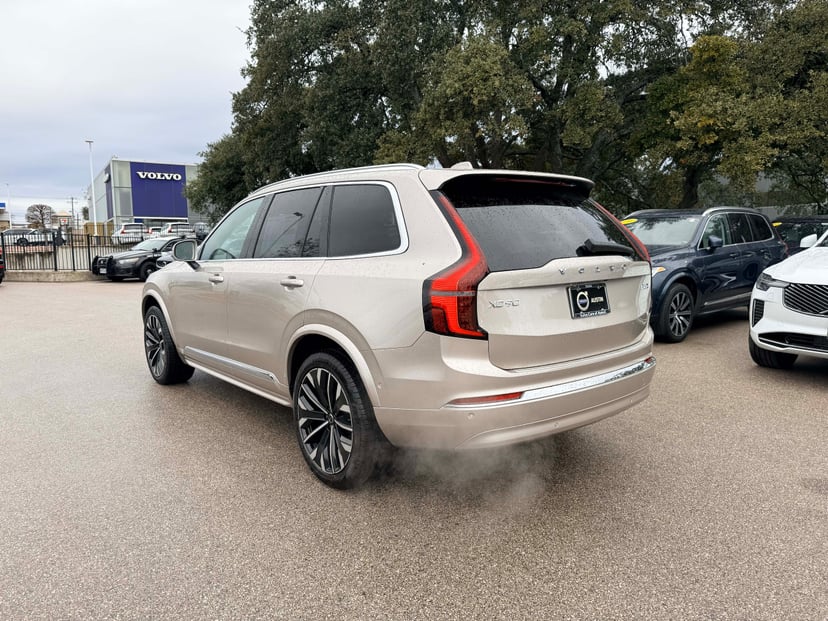 2026 Volvo XC90 - Image 2