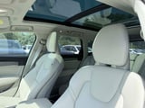 2025 Volvo V90CC - Preview 10